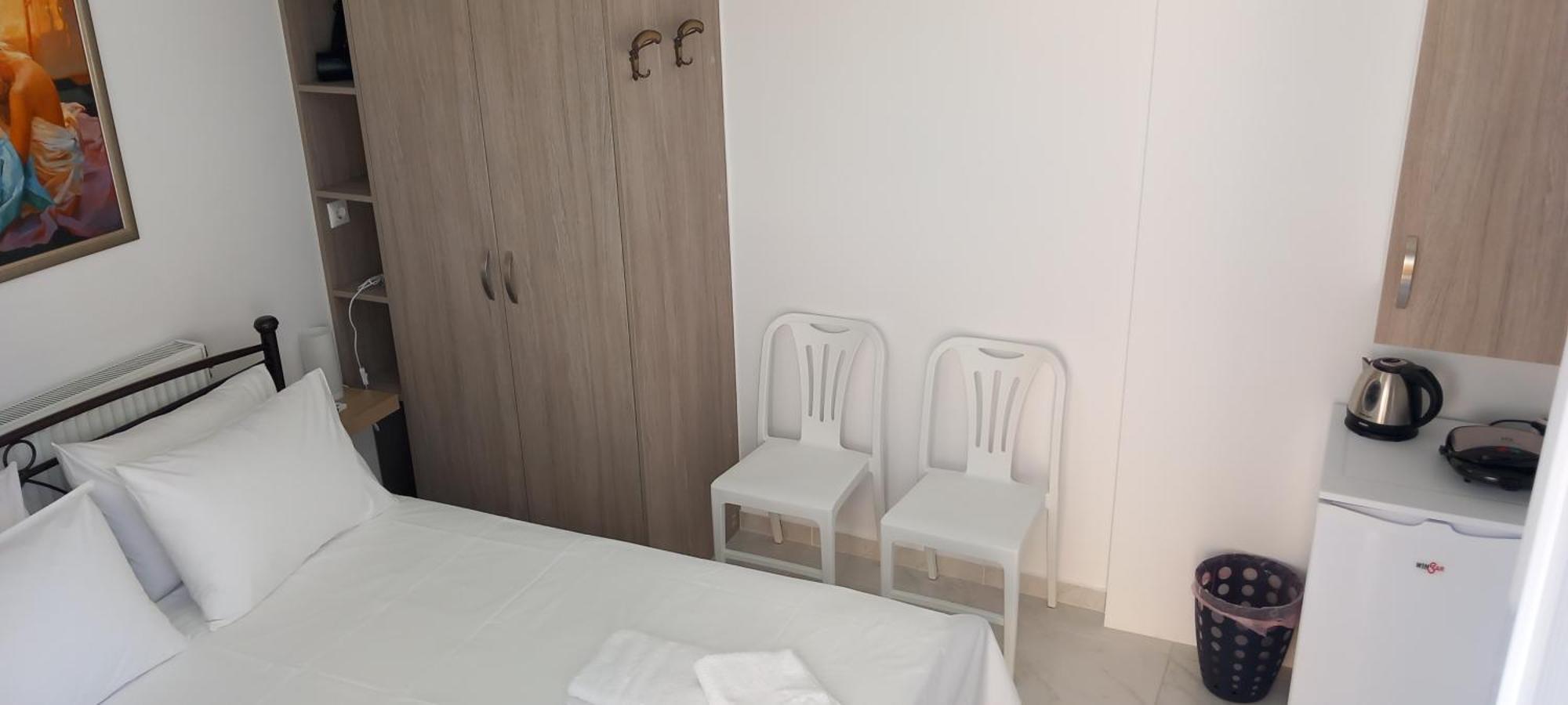 Markela'S Room Artemida  Exterior photo